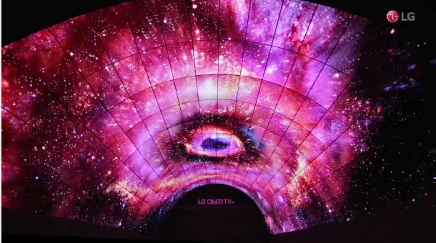 Iimpresionante túnel de pantallas de LG en la IFA de Berlín