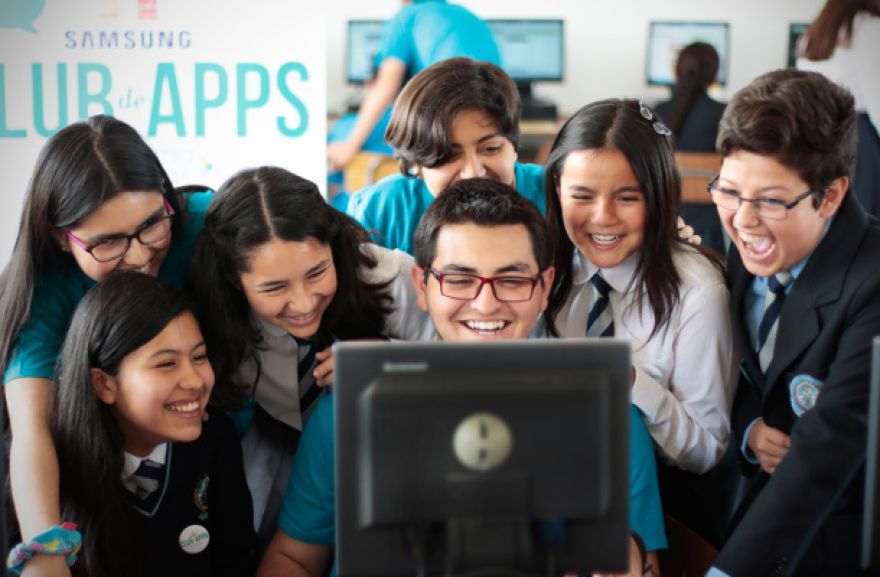 “Programa Tus Ideas” alcanza 103 Clubes de Apps activos en todo Chile