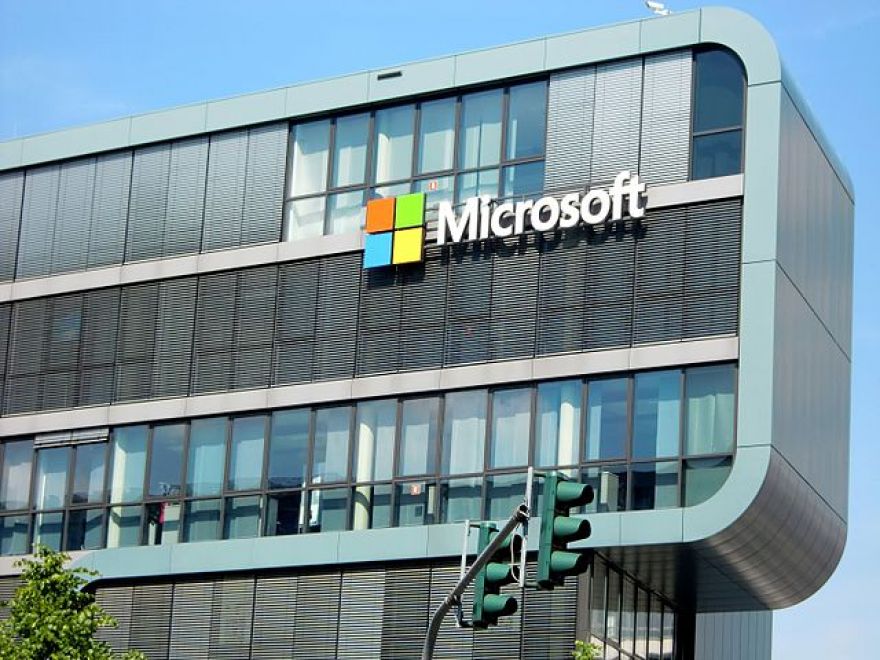 Microsoft to Begin Disclosing Salaries, Drops Non-Compete Clauses