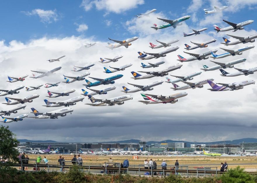 ‘Airportraits’ series is eight hours of airport traffic in one magnificent image