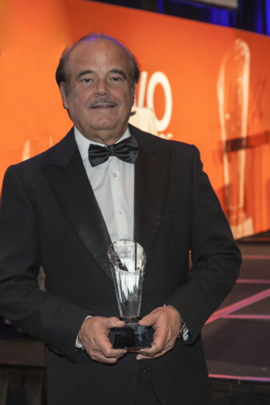 Eugenio Von Chrismar fue reconocido como  “Financiero del Año” en los premios BRAVO 2018